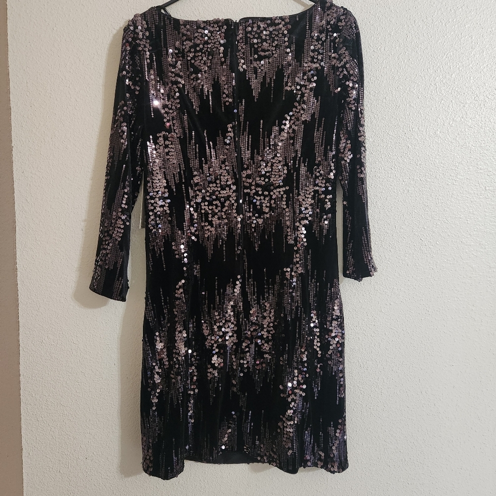 Eliza J Black and Silver Sequin Long Sleeve Sheath Dress